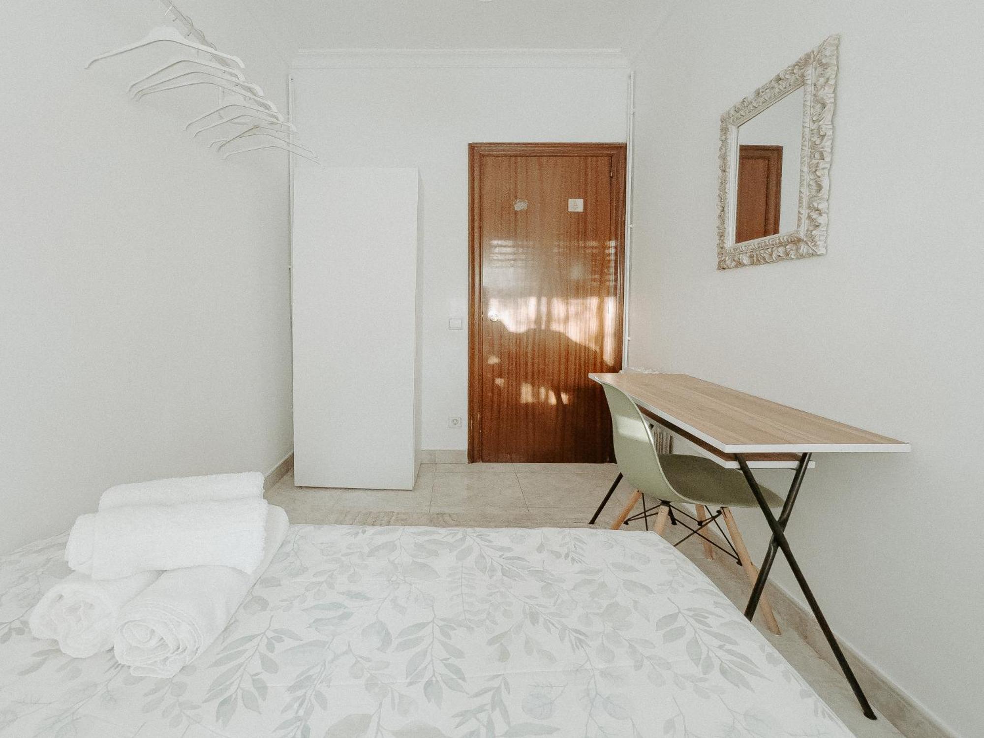 Charming Rooms In Shared Apartment Near Camp Nou Barcelona Phòng bức ảnh