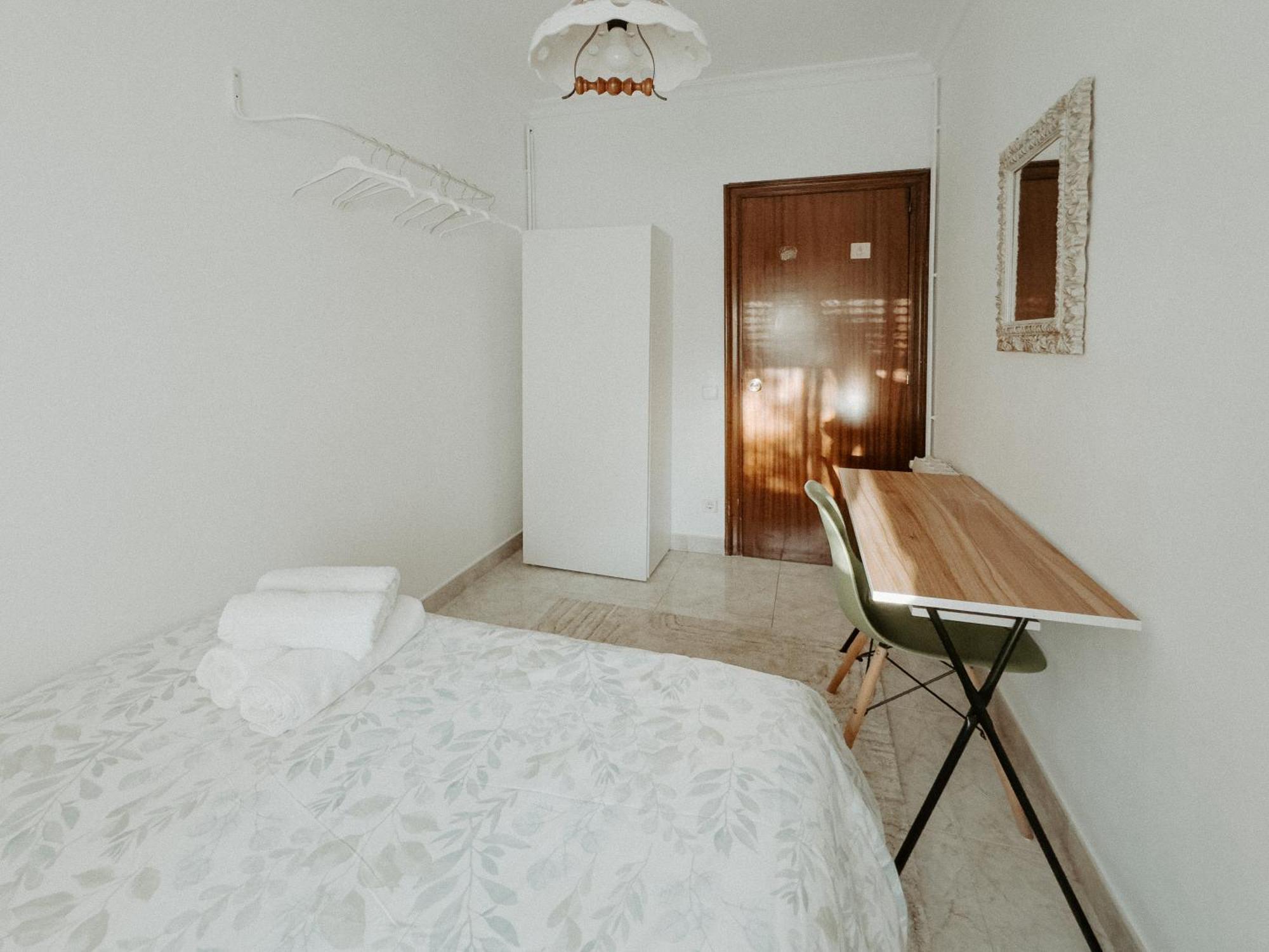 Charming Rooms In Shared Apartment Near Camp Nou Barcelona Phòng bức ảnh