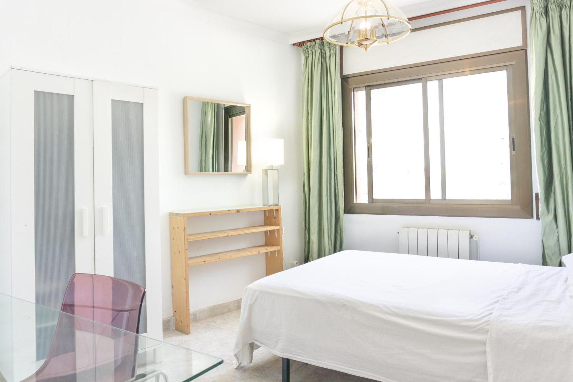 Charming Rooms In Shared Apartment Near Camp Nou Barcelona Ngoại thất bức ảnh